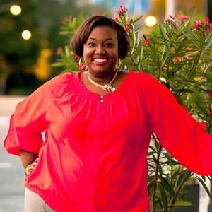 Meet your Posher, Alicia